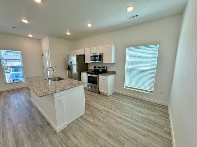 Photo - 661 St Charles Pl