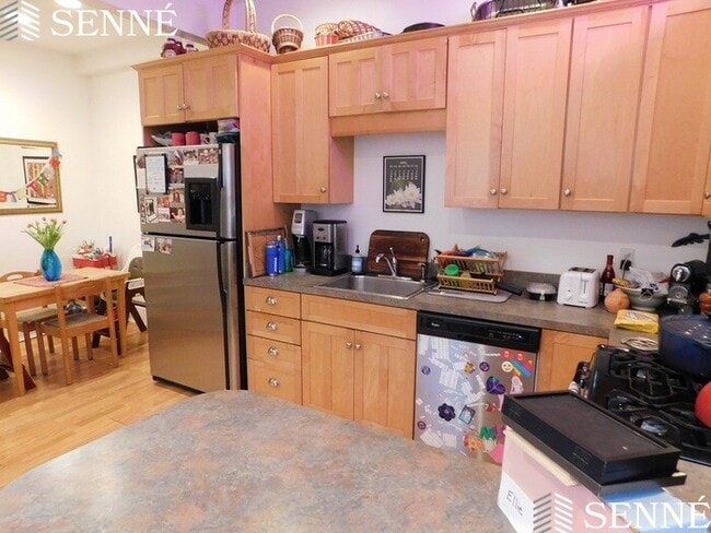 Photo - 8 Kelly Rd Unit 1