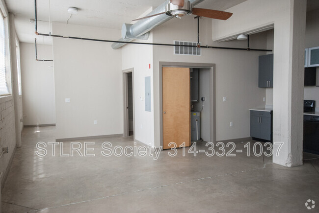 Building Photo - 8125 Michigan Ave Unit 310 Rental