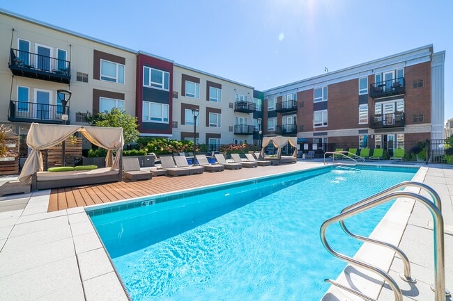 Park 205 - Park 205 Apartments