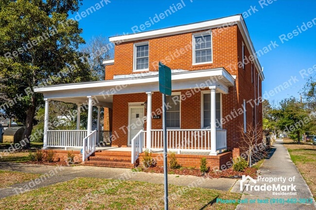 Photo - Church Street Upstairs Apartment
