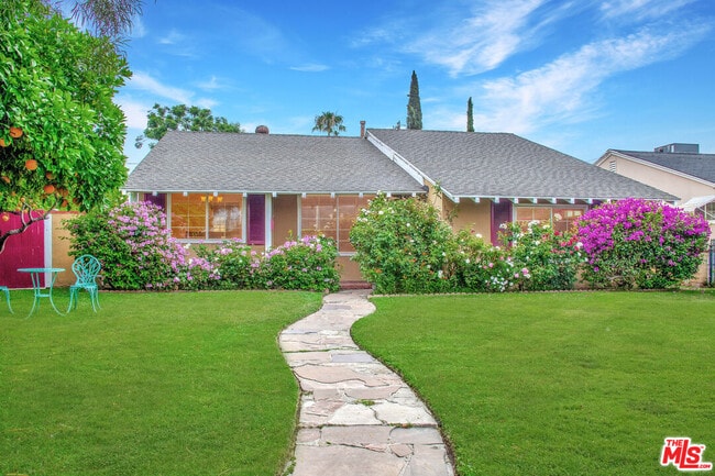 Photo - 12455 Cumpston St