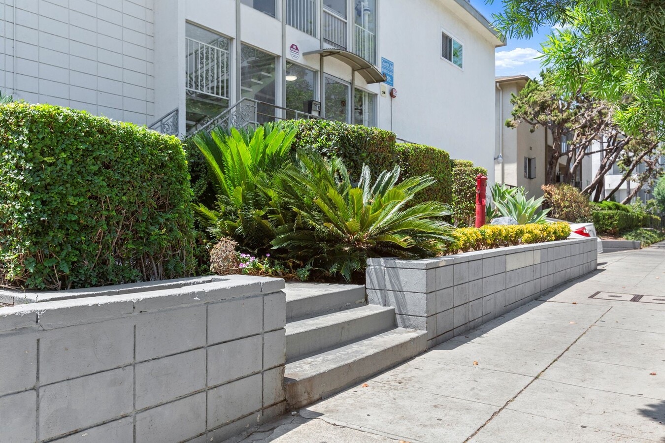 Photo - Welcome Home || Apply Now || Newly Remodel...