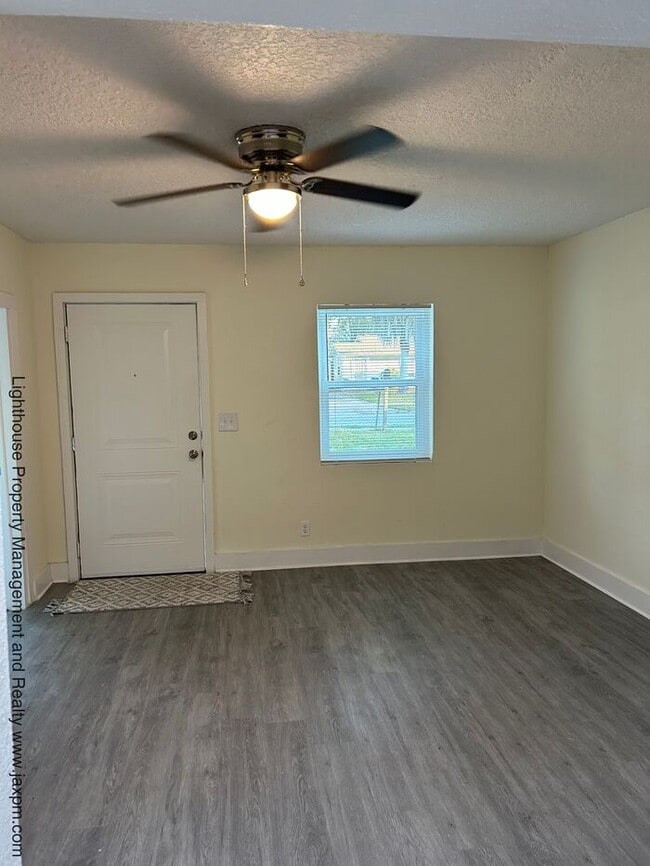 Beautiful 5 Bedroom Home With Modern Updates Throughout