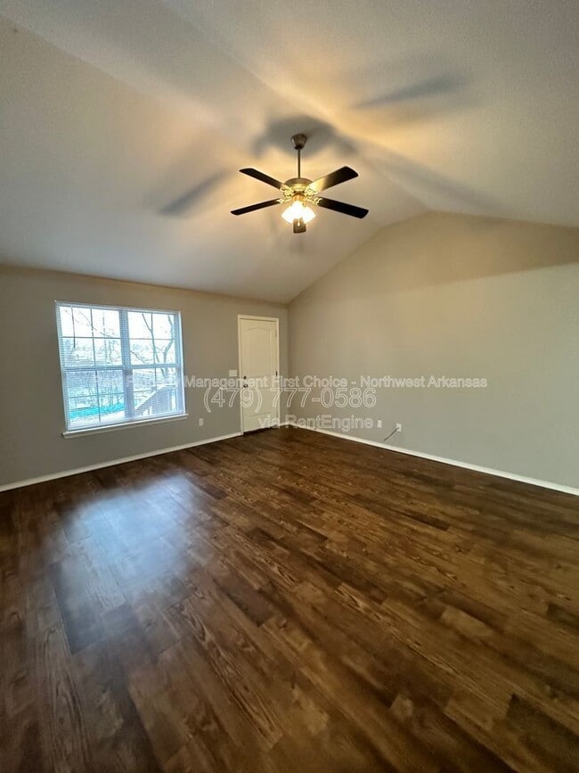 Photo - 2900 SW Amberwood Ave Unit 2