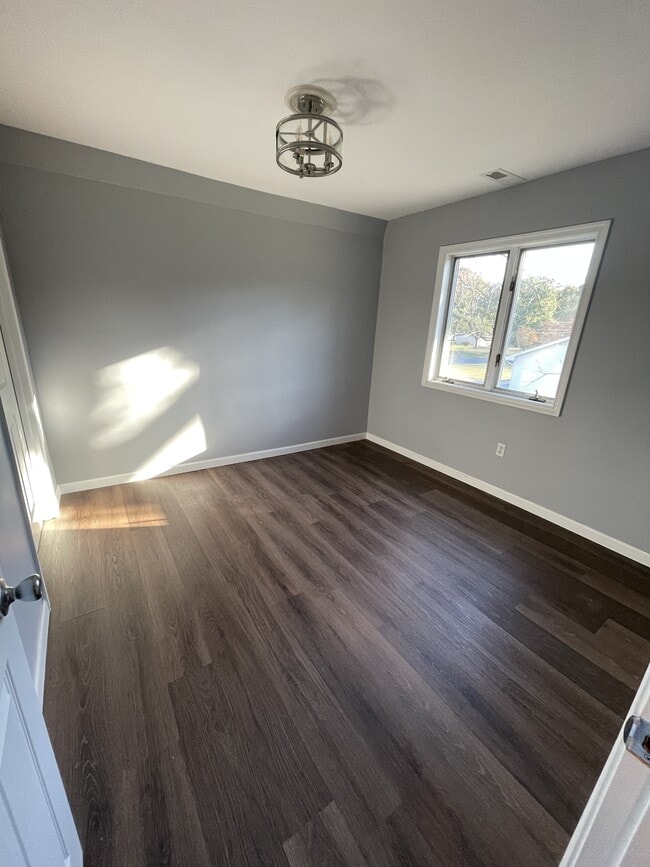 Photo - 530 N Curlew Rd