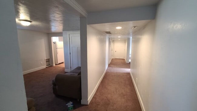 Photo - 848 600 W