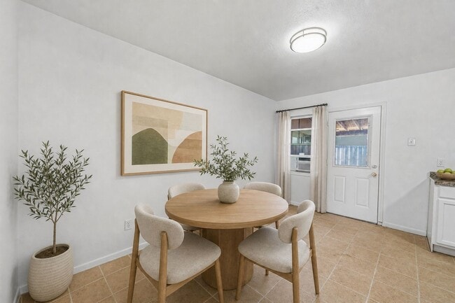 Photo - 12054 Beechnut St