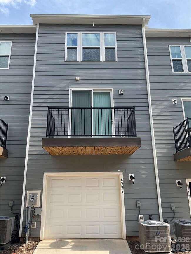 Photo - 6222 Cleburne Ct
