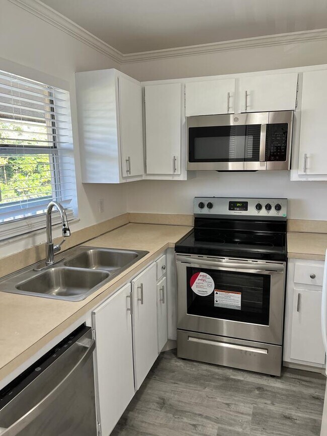 Photo - 2755 W Atlantic Ave