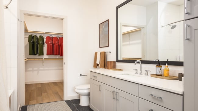 Photo - 11701 Dionda Ln Unidad 2