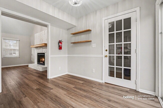 Photo - 1004 Natalie Ln SE