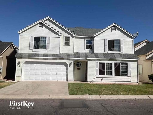 Building Photo - 235 N 22nd Pl