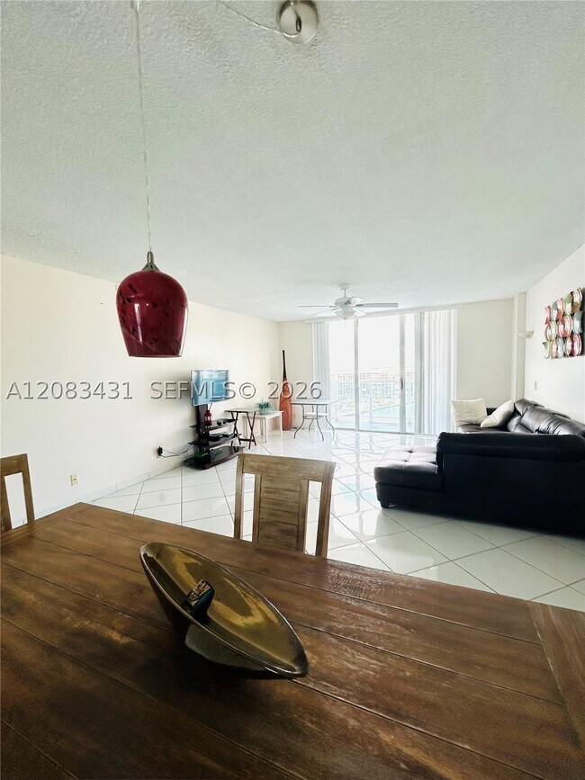 3800 S Ocean Dr Unit 1404