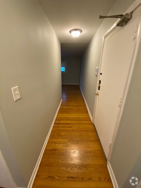 Building Photo - 705 Dodge Ave Unit 3N Rental
