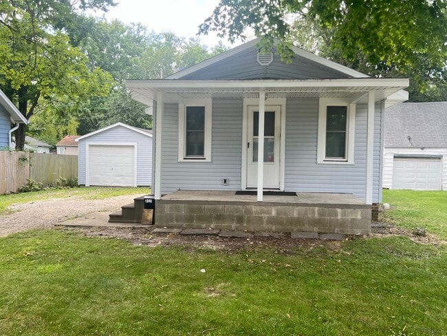 Photo - 1 Bed 1 Bath home - Available Fall 2026