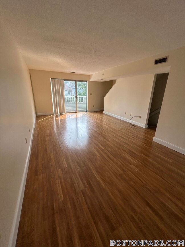 Photo - 148 N Beacon St Unit B3