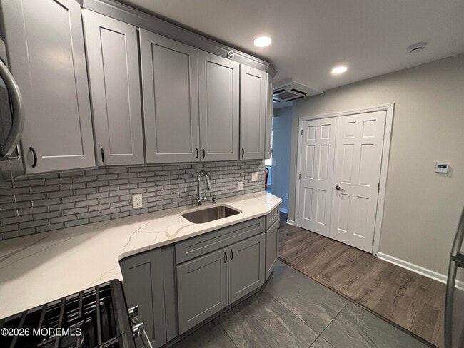 Photo - 21 Mechanic St Unit 1