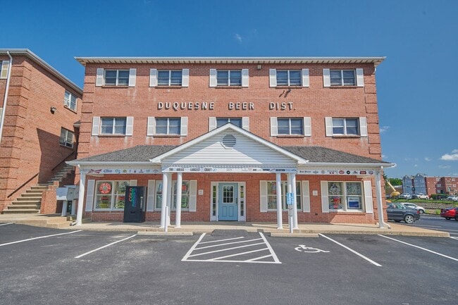Photo - 1215 Maple St