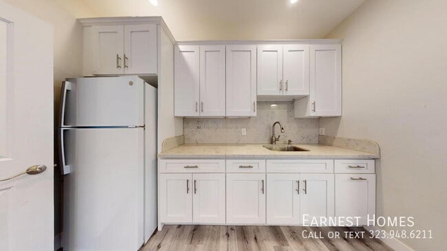 Photo - 7051 1/2 White Oak Avenue-