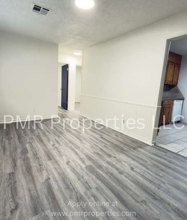 Photo - 3 Bedrooms / 1 Bathroom House