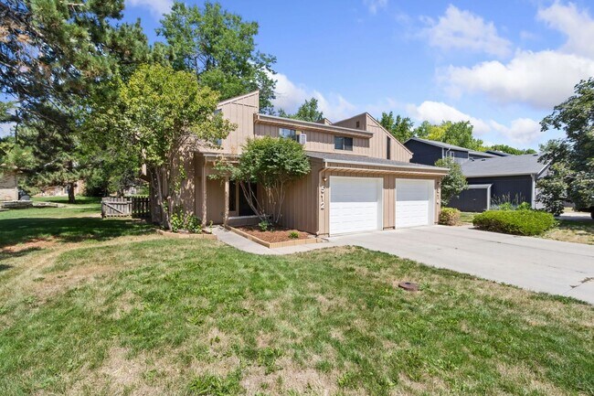 512 Strachan Dr