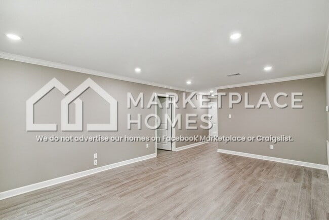 Photo - 700 W 23rd St