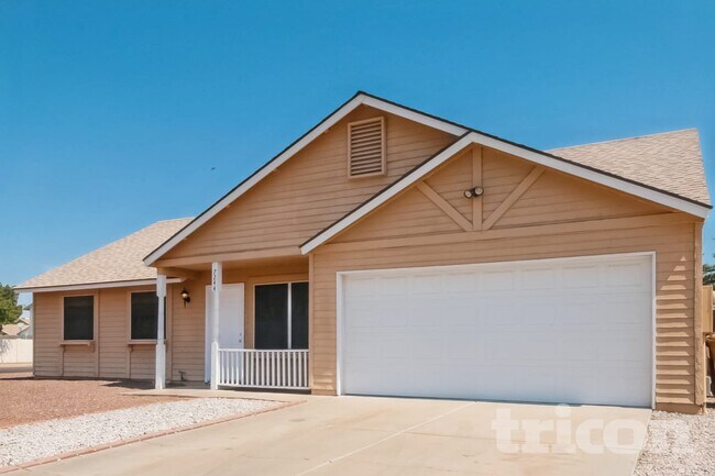 7244 W Cameron Dr