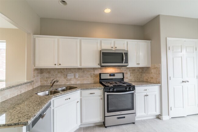Photo - 2209 Highland Crossing Dr