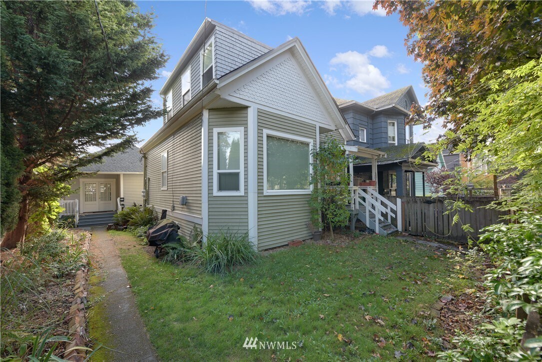 Photo - 302 25th Ave S