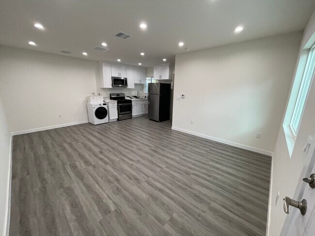 Photo - 10941 Oro Vista Ave