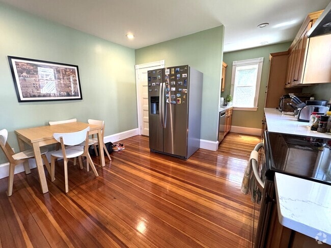 Building Photo - 25 Fuller St Unit 2 Rental