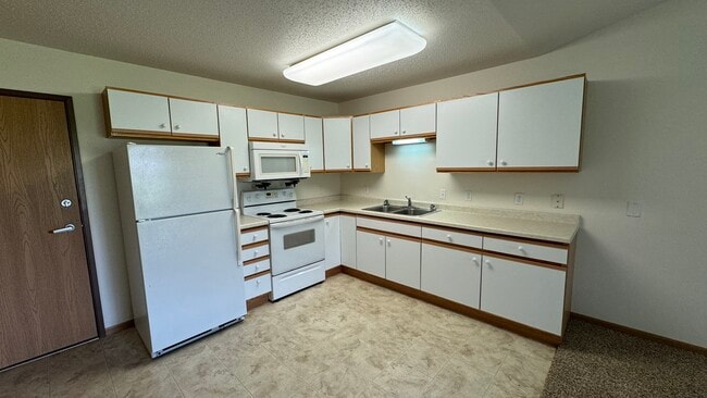 Photo - Harper Heights Senior Living (55+) Community