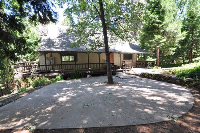 Photo - 23660 Ontario Dr
