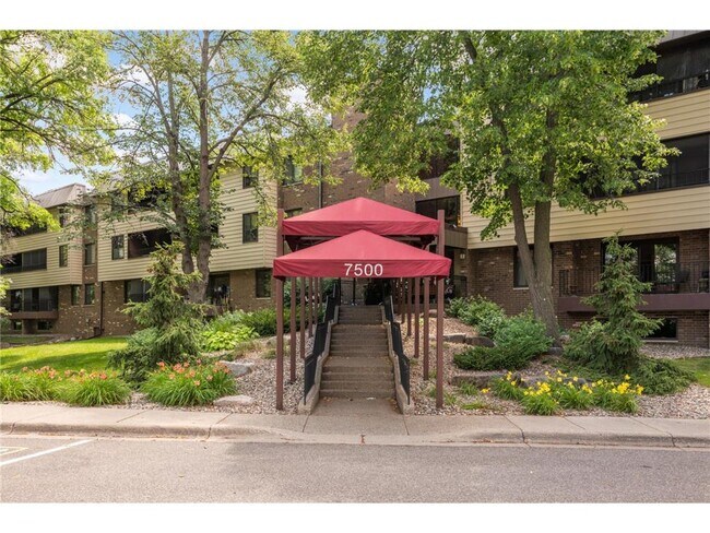 Photo - 7500 Cahill Rd