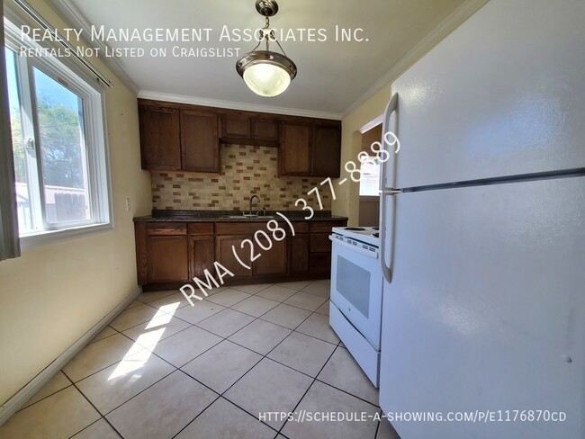 Photo - 1004 Paynter Ave