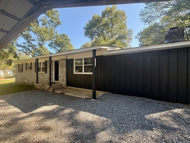 Photo - 2806 Hurricane Lake Rd