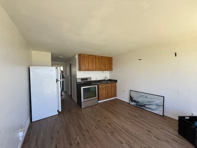 Photo - Makaha Surfside