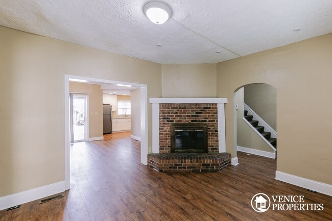 Photo - 2153 Indiana Ave