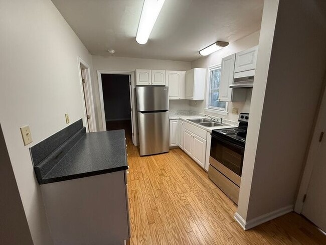 Building Photo - Duke View Apartments