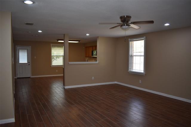 Photo - 721 Pickwick Ln