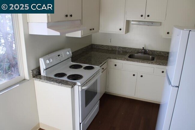 Photo - 5234 Sacramento Ave Unidad D