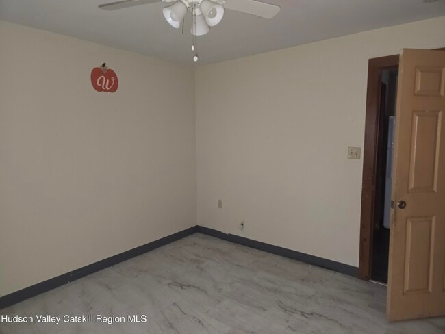 Photo - 154 N Washington St