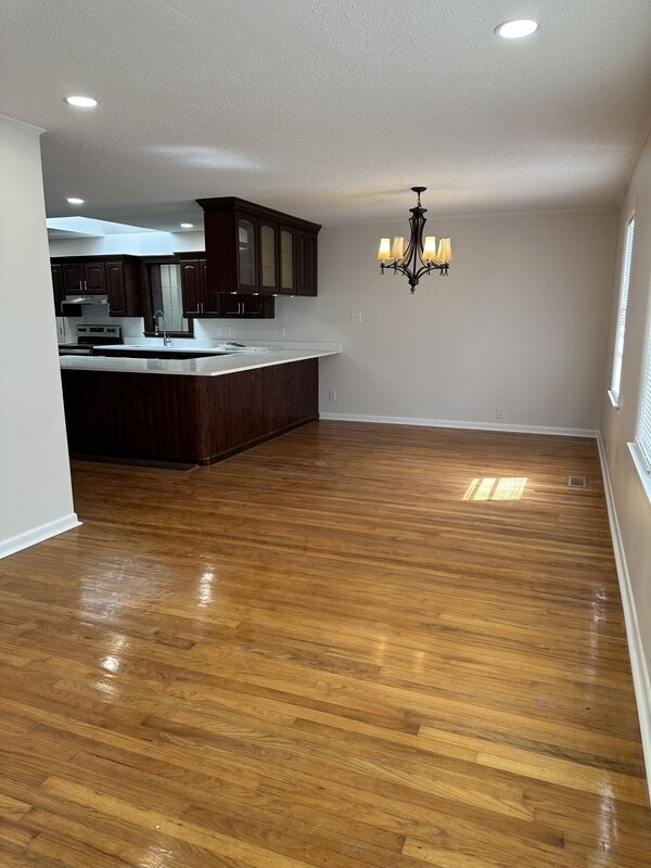 Photo - 2712 Garvin Rd NW