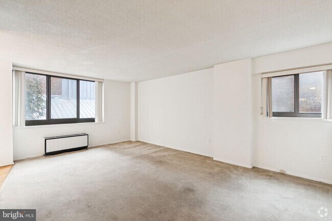 Building Photo - 1420 Locust St Unit 6Q Rental