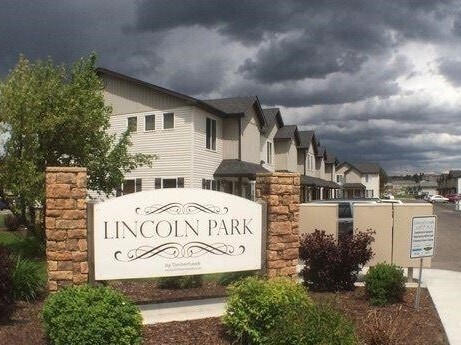 Desirable 2 bed, 2.5 bath Lincoln Park tow... - Desirable 2 bed, 2.5 bath Lincoln Park tow... Townhome