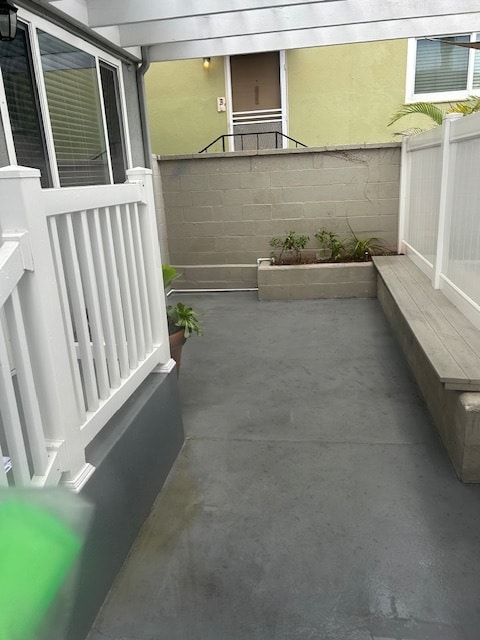 Patio with seating area- room for patio furniture set - 1534 Manhattan Beach Blvd Apartments