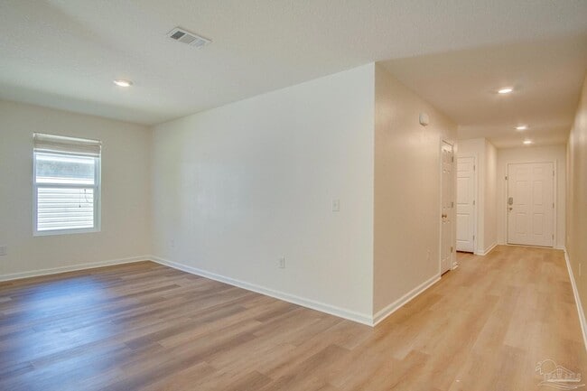 Photo - 7809 Maxton Rd