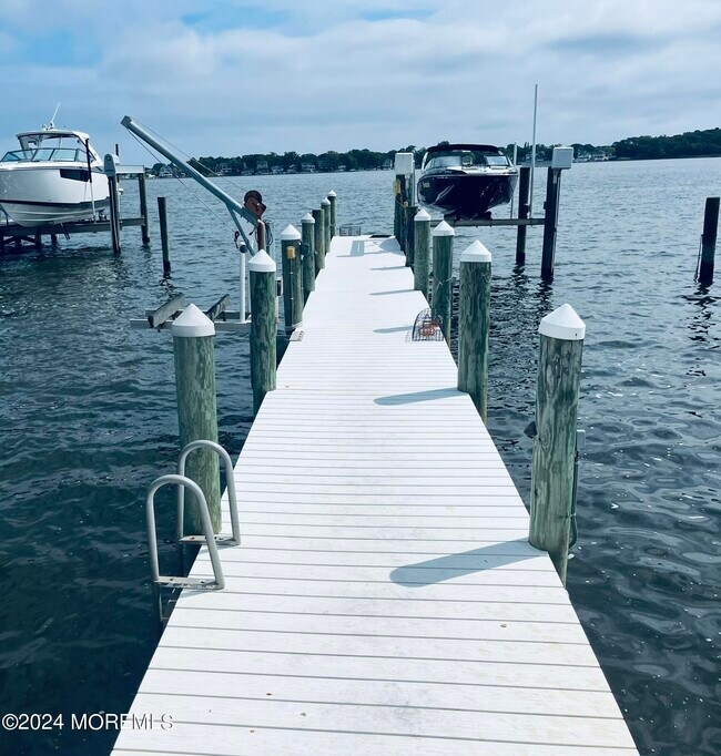Photo - 48 Island Dr
