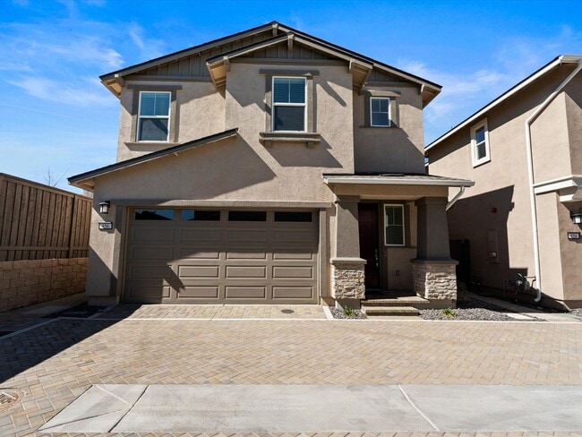 Building Photo - Desirable South Reno neighborhood of the Courtyards at Arrowcreek.